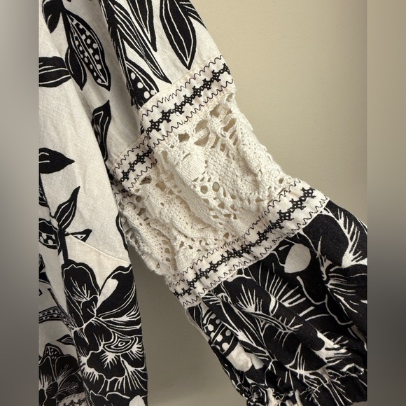Christian Siriano Linen Blend V-Neck Crochet Lace Boho Floral Blouse Size 1X - Picture 5 of 11
